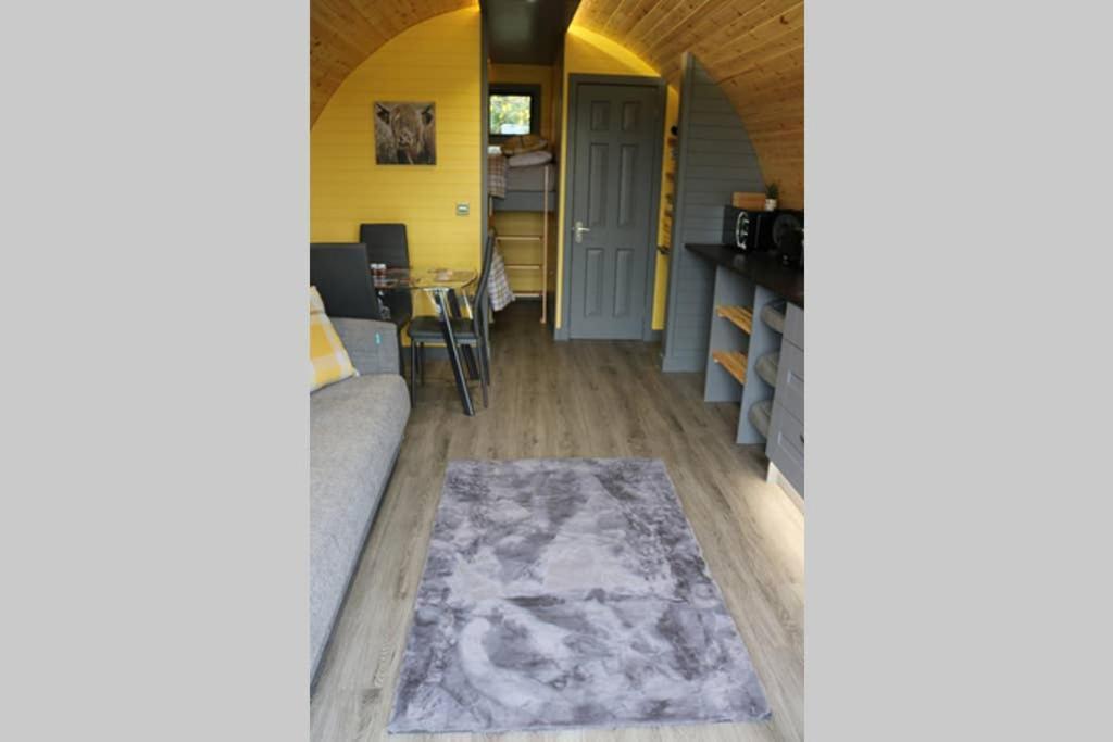 Glampods Glamping Pod - Meet Highland Cows And Sheep Elgin Villa Екстериор снимка